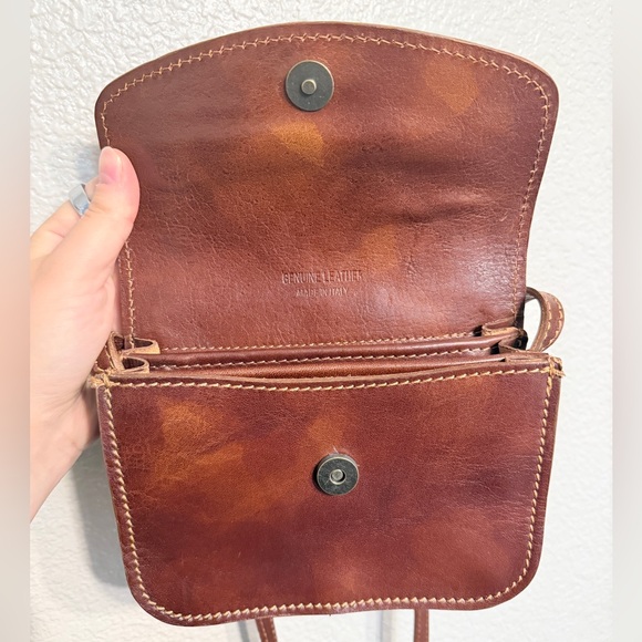 Florence Made In Italy Brown Leather Small Pocket Crossbody Bag/Purse - Picture 7 of 11